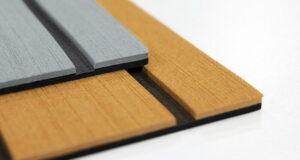 Samolepiaca penová podlaha s imitáciou šedého teaku 240 x 120 cm – Obrázok 3