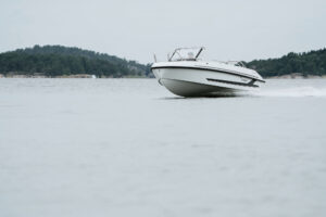 YAMARIN 59 SC 2024 motorový čln + YAMAHA F100LB – Obrázok 6