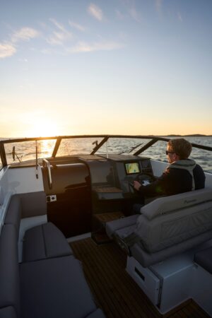 YAMARIN 67 DC 2024 + YAMAHA 150XC – Obrázok 12