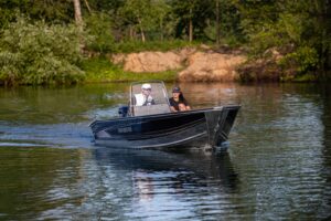 MARINE 550 Fish SC DLX hliníkový čln - 5,50m, 453kg – Obrázok 8