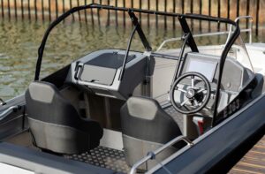 BUSTER X motorový čln s dvomi konzolami - 5,35 m – Obrázok 8