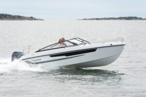 YAMARIN 63 BR 2024 + YAMAHA F150XC – Obrázok 3