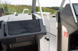 BUSTER LX motorový čln s dvomi konzolami  -  5,13 m – Obrázok 9