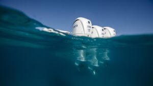 YAMAHA FL300 XS2 (SBW) závesný lodný motor biely - dĺžka hriadeľa 25 palcov/63,5 cm (opačná rotácia vrtule) – Obrázok 9