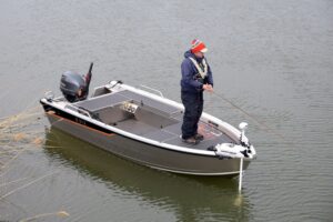 BUSTER S motorový čln  -  4,43 m – Obrázok 9