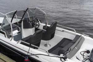 YAMARIN CROSS 49 BR 2024 motorový čln hliníkový + YAMAHA F50 HETL – Obrázok 8