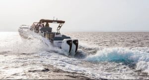 HONDA BF350A XCDU Grand Prix White (hriadeľ 25") - zmenená rotácia vrtule – Obrázok 6