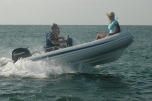 Nafukovací čln GRAND Golden Line G380EF – Obrázok 15