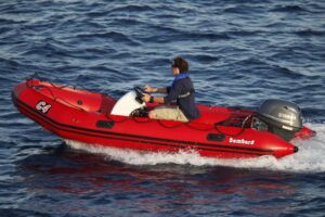 Čln nafukovací Bombard Commando C4 / 430 červený – Obrázok 7