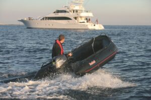 Čln nafukovací Bombard Commando C3 / 380 čierny – Obrázok 7