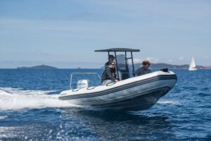 Čln nafukovací Bombard Explorer 600 Strongan svetlo šedý – Obrázok 7