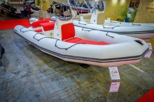 Bombard Sunrider 650 Strongan nafukovací čln sv. šedý / fire – Obrázok 6