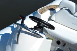 Zodiac Yachtline 440 DL Strongan nafukovací čln - šedý – Obrázok 4