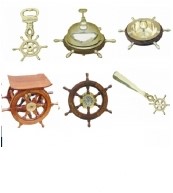 Ajándékok hajó kormány mintával