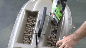 Zavážacia loďka SPORTS M2 - zasobník 4kg – Obrázok 9