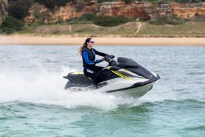 YAMAHA GP HO vodný skúter, svetlosivá so zeleným odtieňom – Obrázok 3