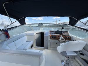 CRANCHI CRUISER 32 – komfortná kajutová motorová loď vo výbornom stave – Obrázok 17