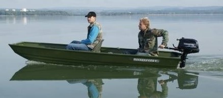 Čln MARINE JON13 GREEN: jazda v sklze s úsporným motorom