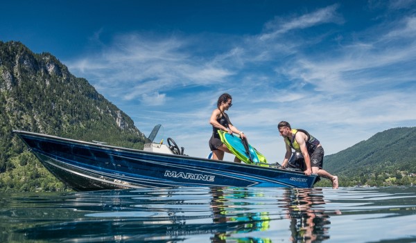 Interiér lode Marine Family