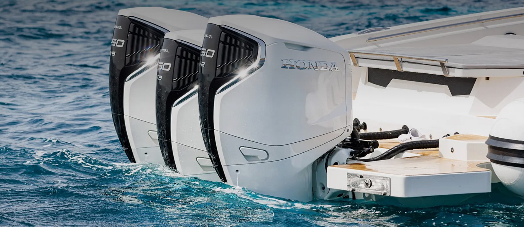 Detail prívesného motora Honda BF350