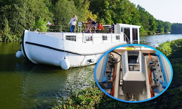 Elektrická loď LaPéniche S vo Francúzsku